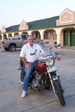 Stan on his XJ1100, Hondo,TX., Oct '06